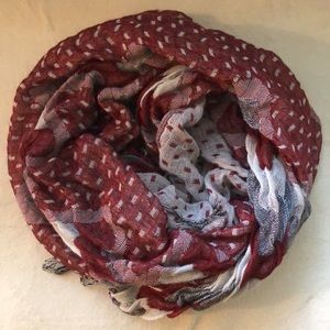 Reversible scarf/pashmina